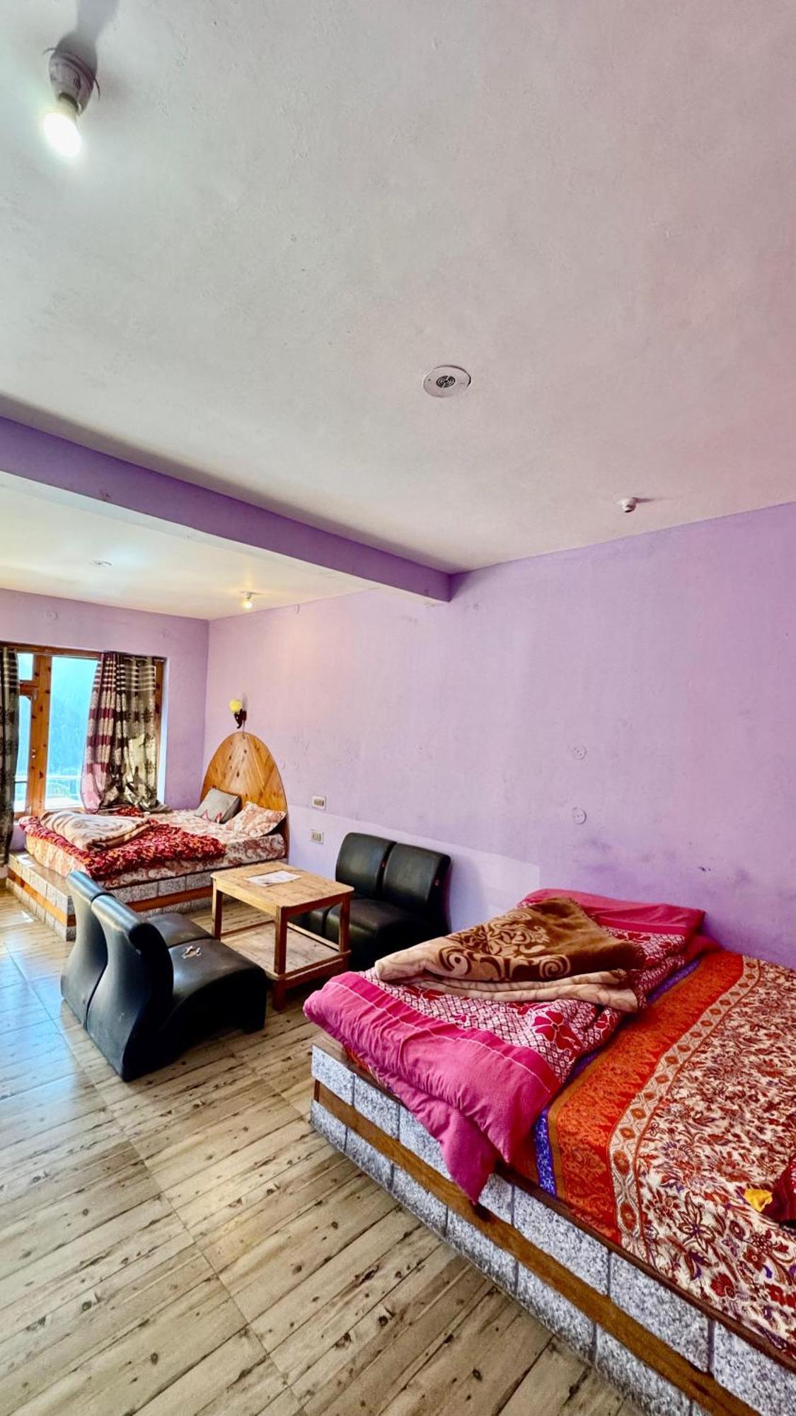 Hotel 19 Tosh Екстериор снимка